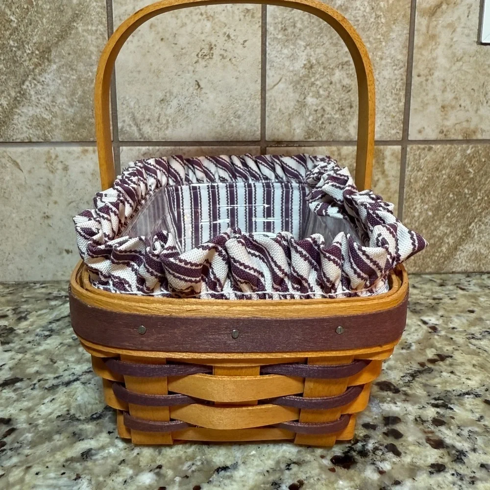Longaberger 1997 Sweetheart Series Red Sweet Treats Basket Combo Tie On Liner